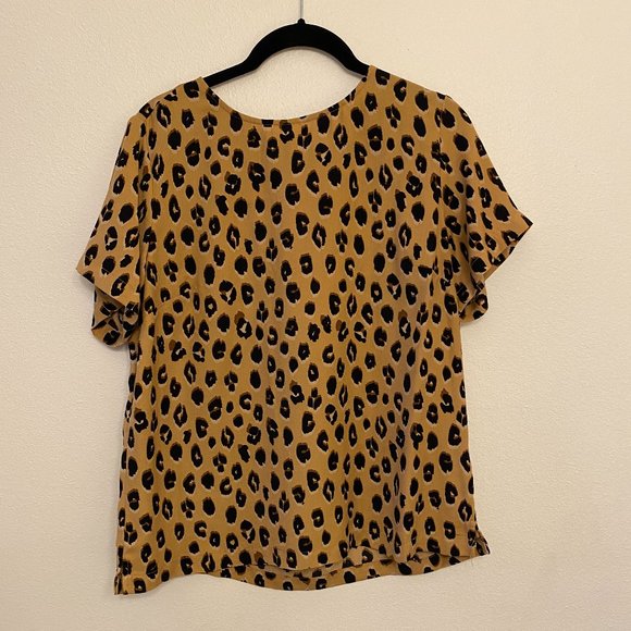 a new day Tops - Breezy Casual Leopard Print Top
